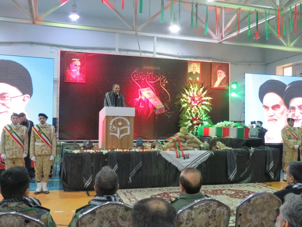 لالایی فرهنگیان تبریز بر پیکر یک شهید گمنام 12