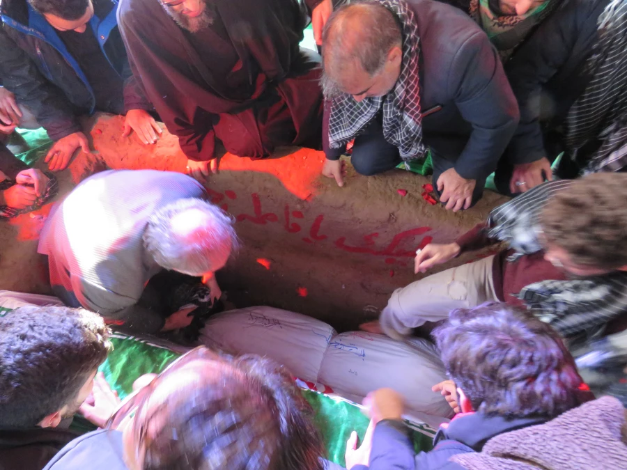 لالایی فرهنگیان تبریز بر پیکر یک شهید گمنام 20