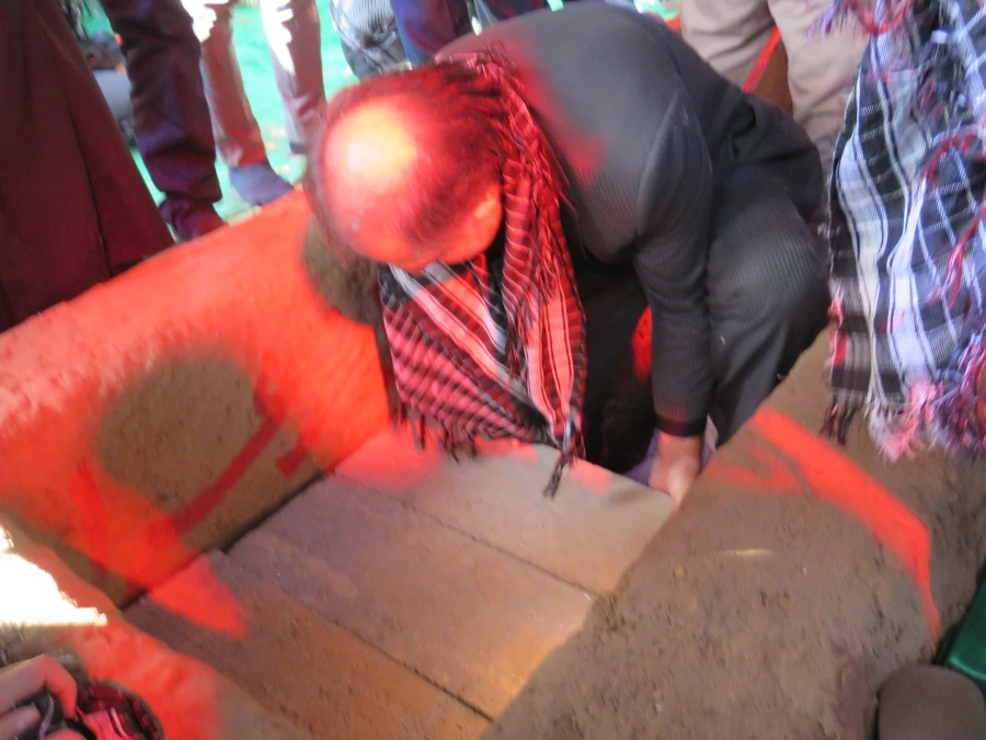 لالایی فرهنگیان تبریز بر پیکر یک شهید گمنام 21