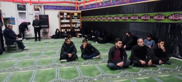 مراسم پنجشنبه اول شهیدگمنام در نمازخانه پردیس علامه امینی تبریز برگزار گردید. 4