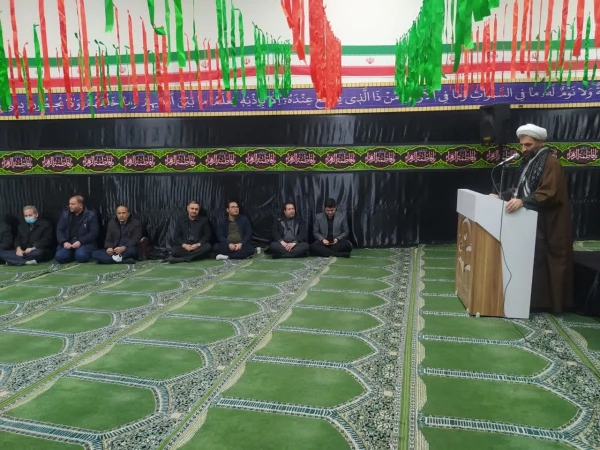 شام غریبان شهیدگمنام مورخه 1401/10/07 در نمازخانه پردیس علامه امینی تبریز برگزارشد. 2