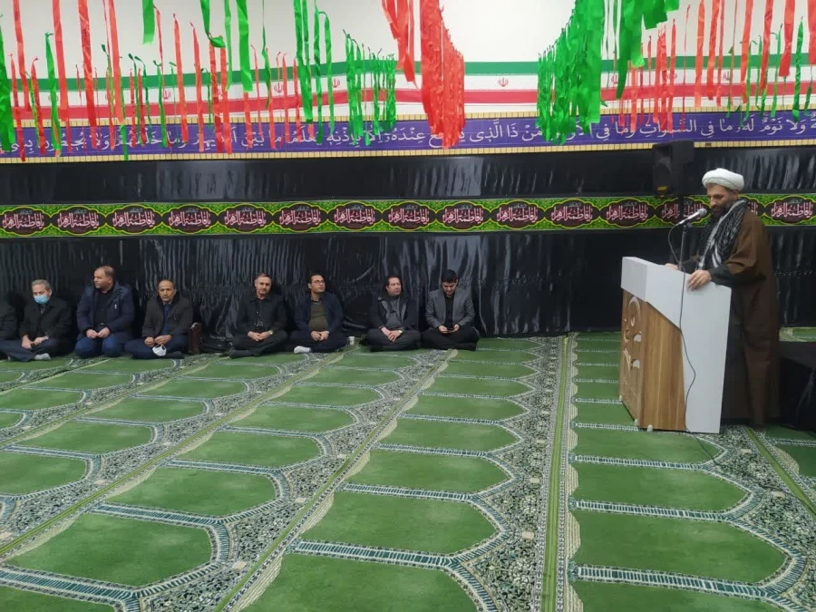 شام غریبان شهیدگمنام مورخه 1401/10/07 در نمازخانه پردیس علامه امینی تبریز برگزارشد. 2