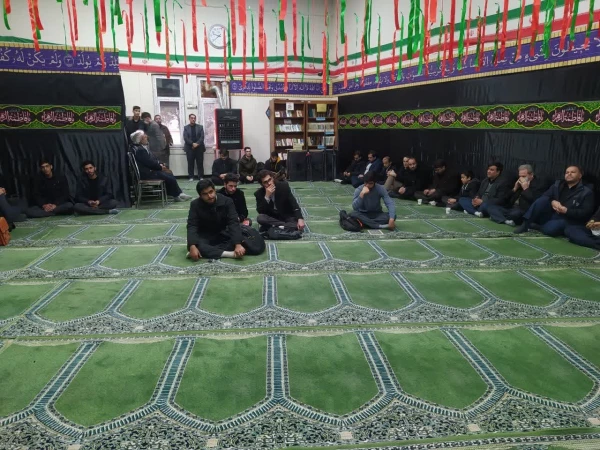 شام غریبان شهیدگمنام مورخه 1401/10/07 در نمازخانه پردیس علامه امینی تبریز برگزارشد. 2