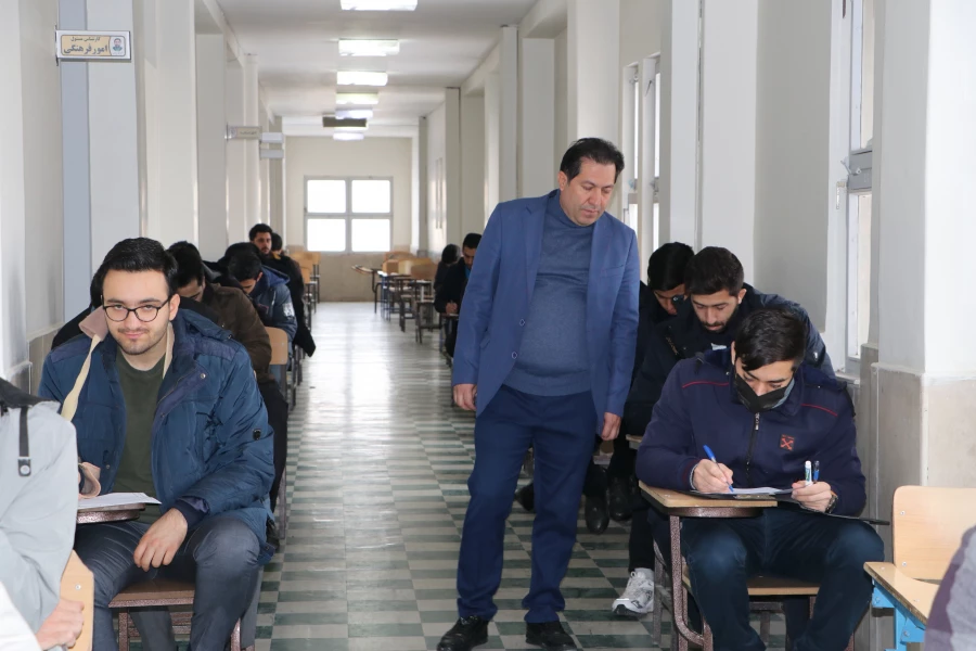 بازدید هیات رئیسه از کیفیت برگزاری امتحانات  نیمسال اول دی 1401 11