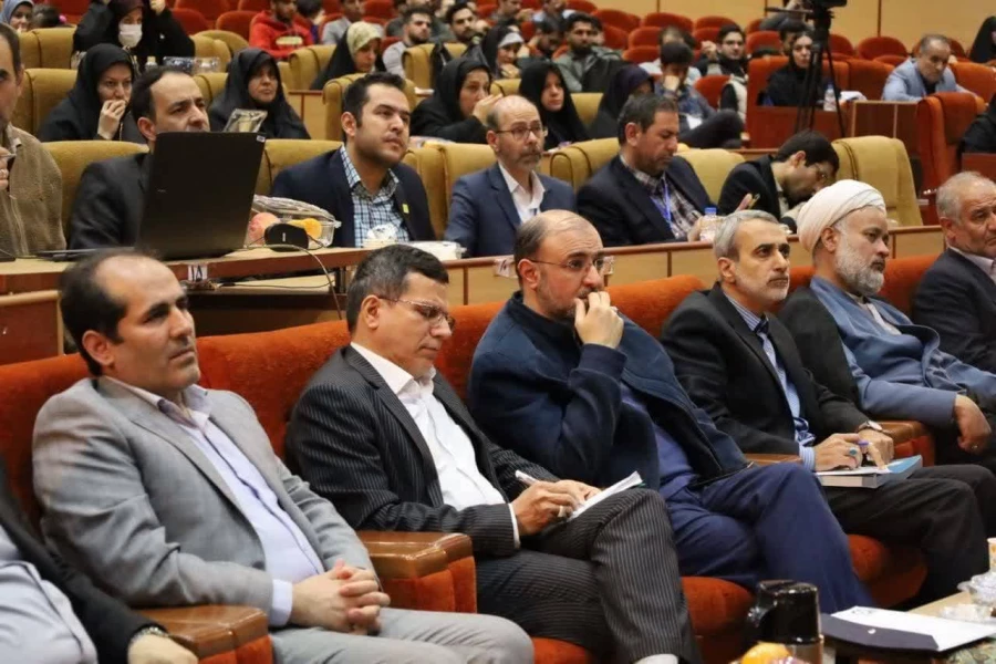 حضور دانشجومعلمان پردیس علامه امینی تبریز در گردهمایی دانشجومعلمان دانشگاه فرهنگیان  7