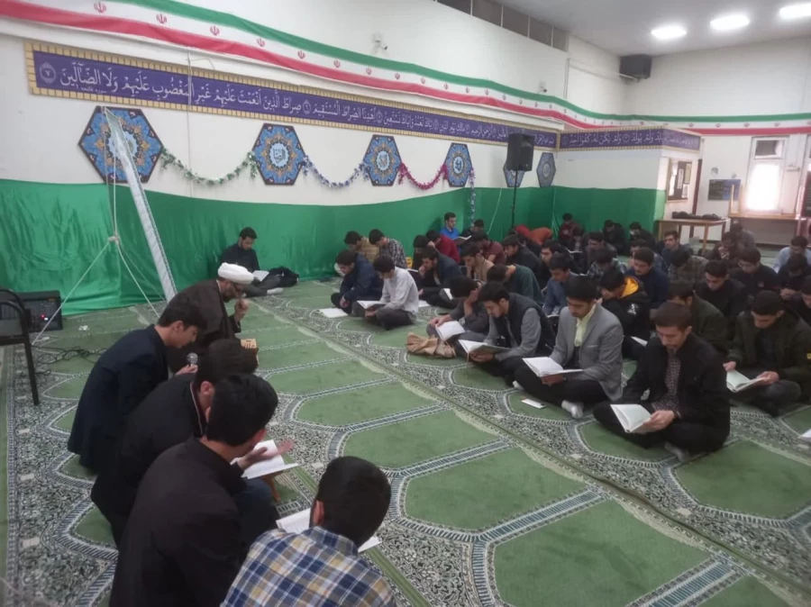 برگزاری محفل جزءخوانی قرآن کریم درماه بهارقرآن  4