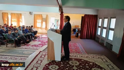 به مناسبت روزمعلم 12 اردیبهشت ماه پردیس علامه امینی در سالن اجتماعات برگزار نمود.