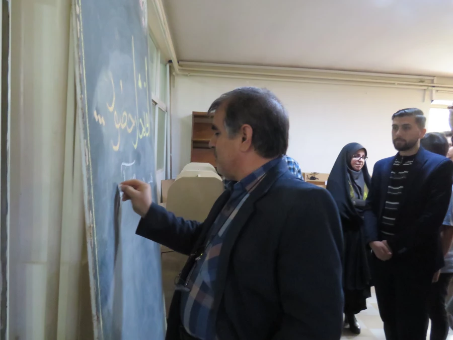 افتتاح دهمین نمایشگاه آثار هنری دانشجویان دانشگاه فرهنگیان آذربایجان شرقی  5