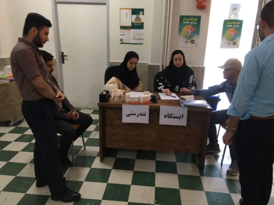 برگزاری ایستگاه تندرستی به مناسبت هفته سلامت و سراهای دانشجویی 5