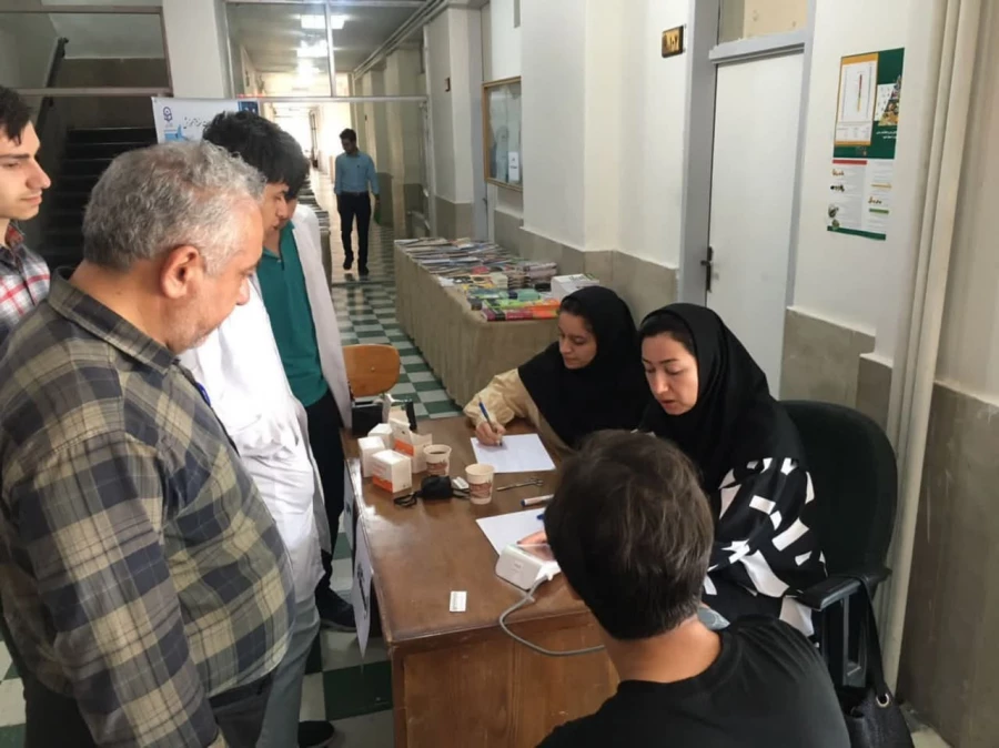 برگزاری ایستگاه تندرستی به مناسبت هفته سلامت و سراهای دانشجویی 6