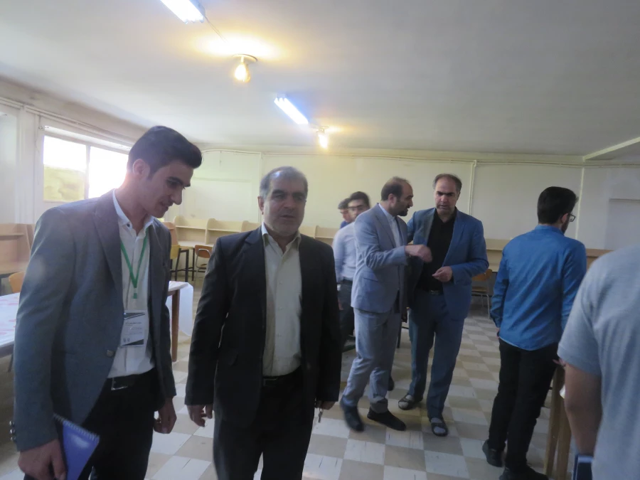 8 خرداد انتخابات شورای صنفی - رفاهی دانشجویان پردیس علامه امینی از ساعت 9 صبح تا 17 عصر برگزار شد. 4