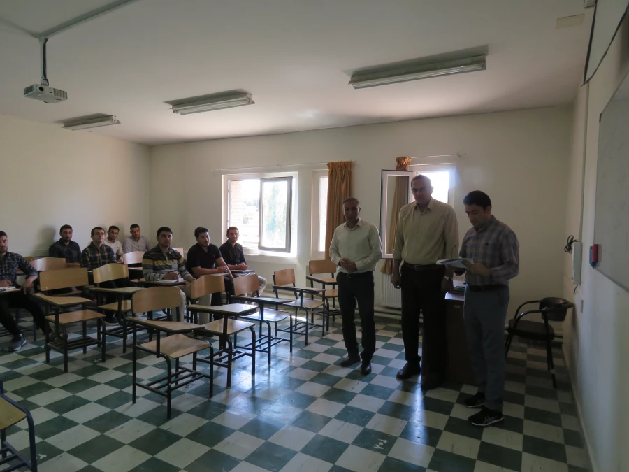 دوره های تدوین شده برای سربازمعلمان در پردیس علامه امینی  5