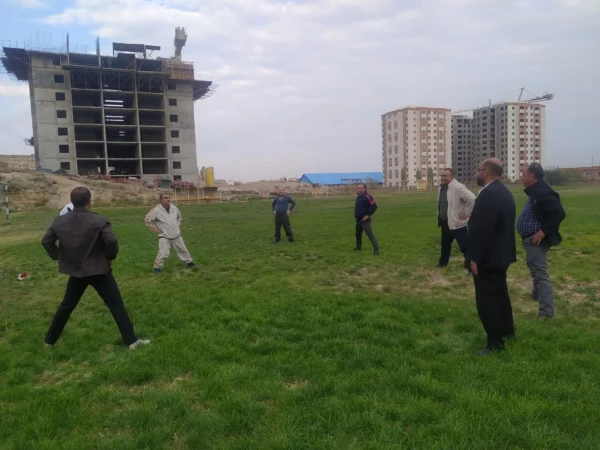 برگزاری همایش پیاده روی با حضور کارکنان اداری به مناسبت گرامیداشت هفته تربیت بدنی 4