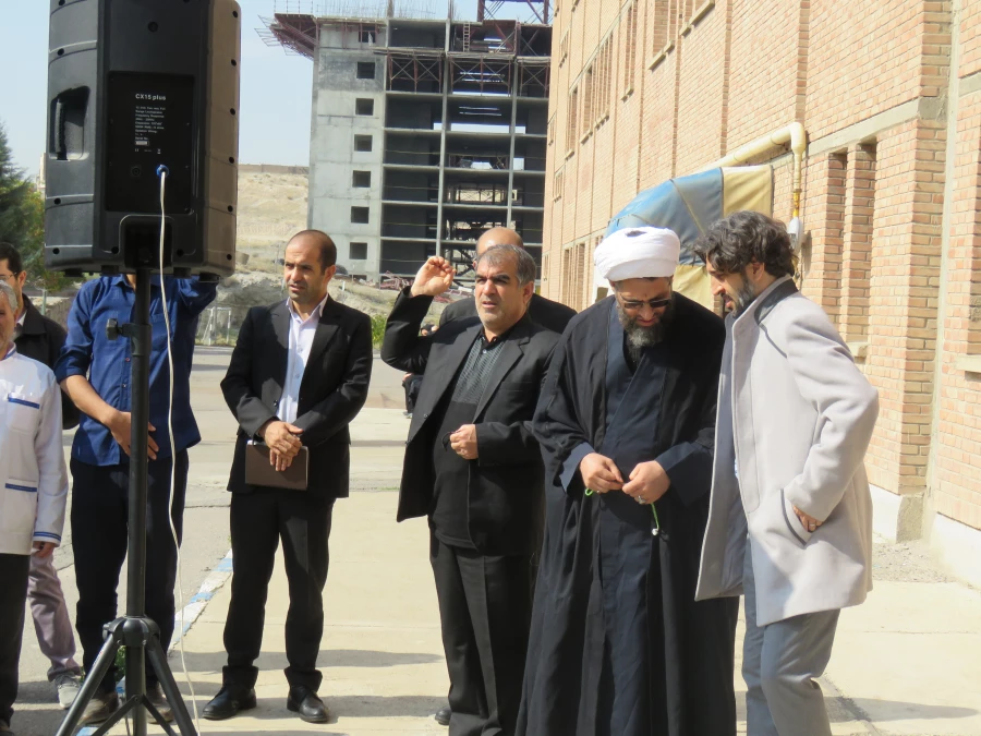 اساتید،کارکنان ودانشجویان پردیس علامه امینی همانند سایر آزادگان جهان در حرکتی خودجوش نسبت به این جنایت تاریخی شدیدا اعتراض نمودند. 7