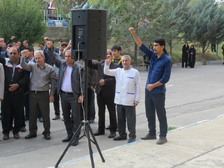 اساتید،کارکنان ودانشجویان پردیس علامه امینی همانند سایر آزادگان جهان در حرکتی خودجوش نسبت به این جنایت تاریخی شدیدا اعتراض نمودند. 9