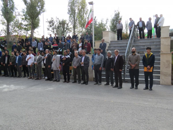 اساتید،کارکنان ودانشجویان پردیس علامه امینی همانند سایر آزادگان جهان در حرکتی خودجوش نسبت به این جنایت تاریخی شدیدا اعتراض نمودند. 11