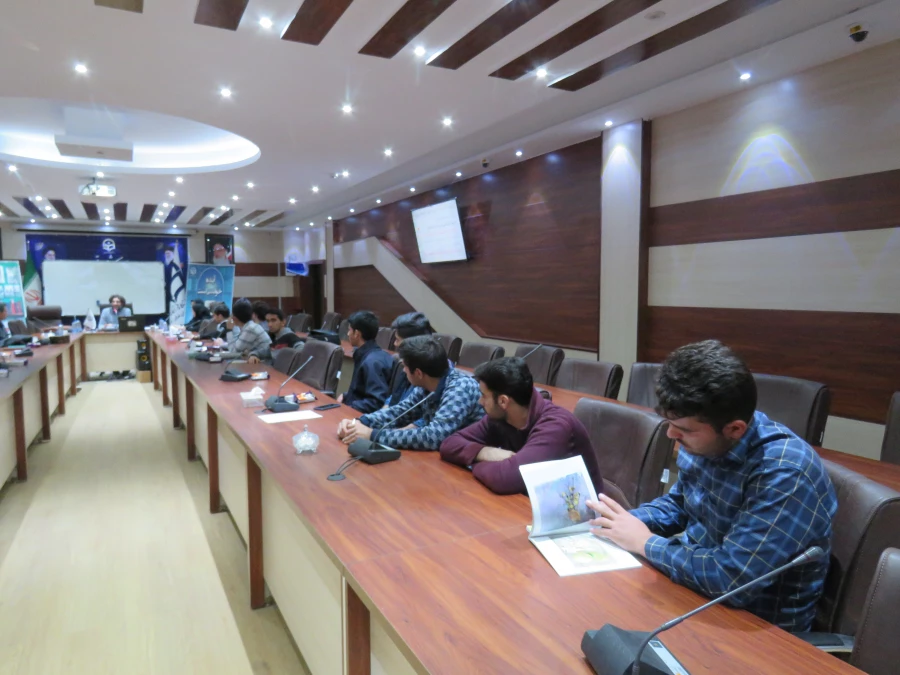 برگزاری نشست صمیمی «معرفی کتاب» 4