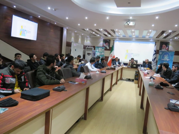 برگزاری نشست تخصصی «کتابخوانی گروهی؛ چرا بهتر است با هم کتاب بخوانیم؟» 4