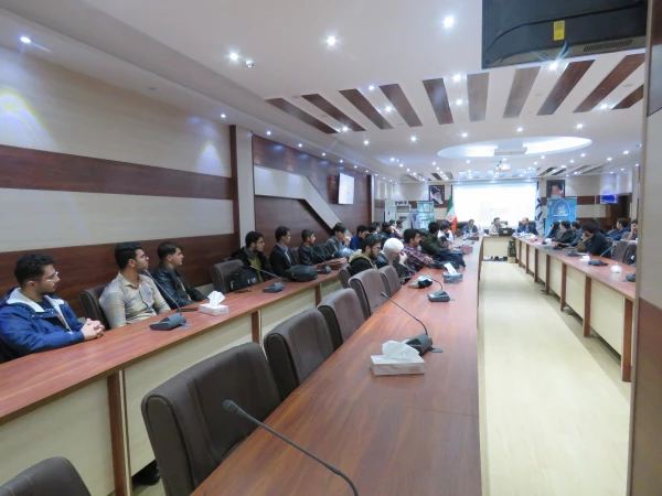 برگزاری نشست تخصصی «کتابخوانی گروهی؛ چرا بهتر است با هم کتاب بخوانیم؟» 5