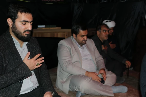 اولین مراسم سالگرد تدفین شهید گمنام در دانشگاه فرهنگیان پردیس علامه امینی تبریز برگزار شد. 2