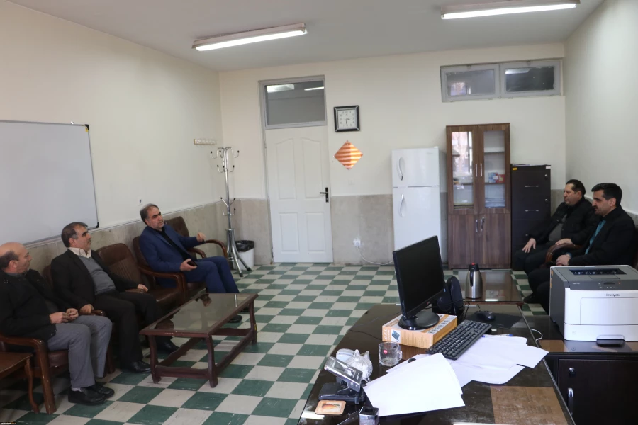 نشست صمیمی رییس  دانشگاه فرهنگیان استان آذربایجان شرقی با هیئت رئیسه و مدیران گروههای آموزشی  و درسی پردیس علامه امینی 5