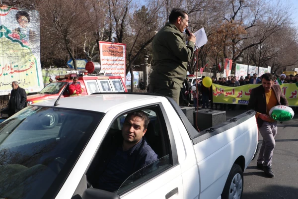 جشن طلوع 46 سالگی انقلاب اسلامی با حضور مدیریت ،اساتید ،همکاران و دانشجو معلمان دانشگاه فرهنگیان آذربایجان شرقی 6