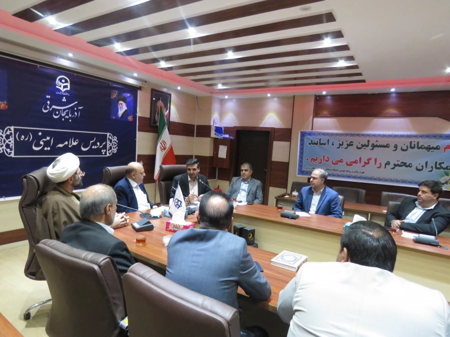 حضور دکتر منادی رئیس کمیسیون آموزش و تحقیقات مجلس شورای اسلامی در دانشگاه فرهنگیان استان آذربایجان شرقی 8