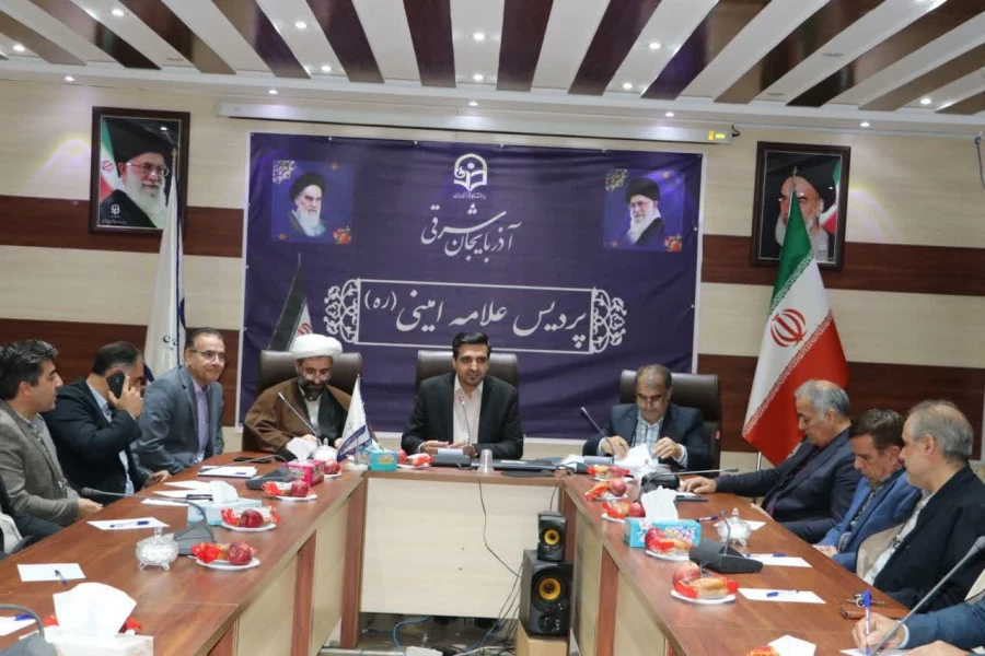 نشست صمیمی و هم اندیشی اعضای هیأت علمی با ریاست دانشگاه فرهنگیان آذربایجان شرقی 3