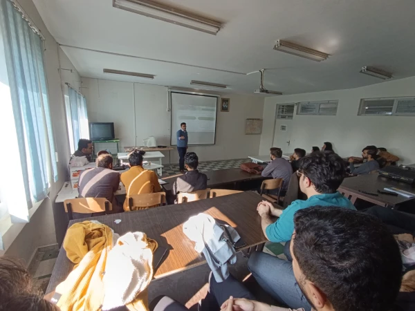 به همت واحد پژوهش و کتابخانه پردیس علامه امینی تبریز کارگاه آموزشی « کاربرد استراتژی های یادگیری و فرا یادگیری در کتابخوانی » برگزار شد. 5