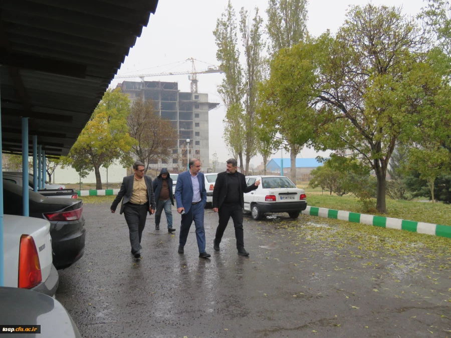  مشاورمحترم شهردار تبریز جناب آقای جعفرزاده و جناب آقای کریمی معاونت توسعه منابع و اموردانشجویی و شهردارناحیه 2 منطقه 3  از پردیس علامه امینی تبریز بازدید کردند. 2