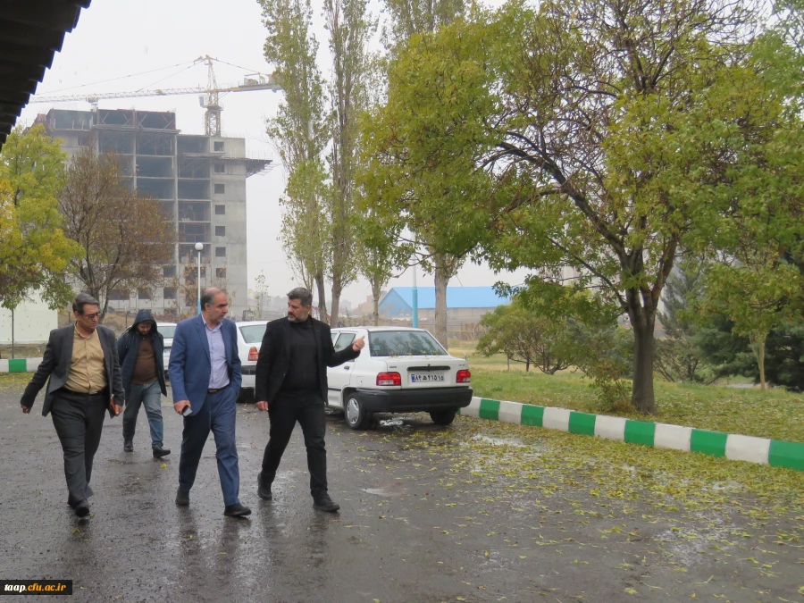  مشاورمحترم شهردار تبریز جناب آقای جعفرزاده و جناب آقای کریمی معاونت توسعه منابع و اموردانشجویی و شهردارناحیه 2 منطقه 3  از پردیس علامه امینی تبریز بازدید کردند. 2