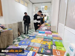 به مناسبت هفته کتاب و کتاب خوانی و به همت واحد پژوهش و کتابخانه پردیس برگزار شد. 3