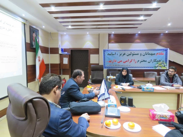 کارگاه آموزشی اصول نگارش های دانشجویی با تدریس جناب آقای دکتر پیر عین الدین عضو هیئت علمی دانشگاه 6