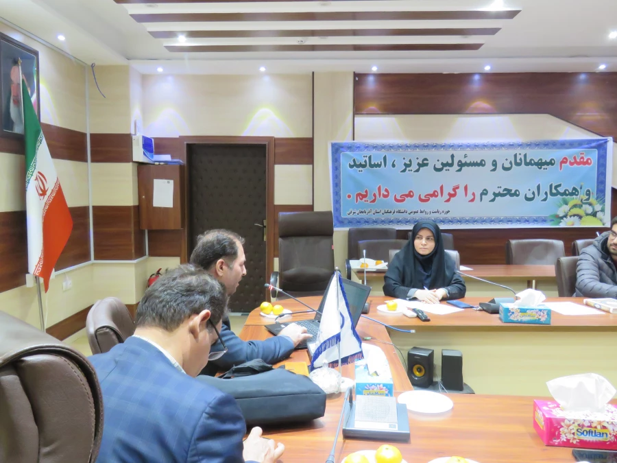 کارگاه آموزشی اصول نگارش های دانشجویی با تدریس جناب آقای دکتر پیر عین الدین عضو هیئت علمی دانشگاه 7