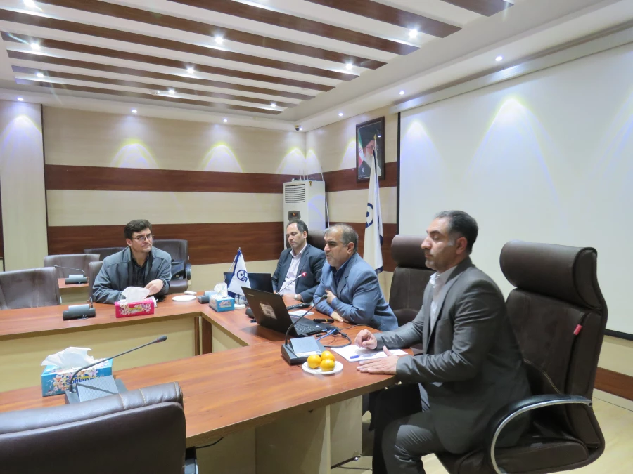 در راستای بهبود فرایندهای کارورزی و افزایش هماهنگی میان دانشگاه، دانشجویان، معلمان راهنما، و مدیران مدارس میزبان، 4