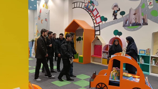 بازدید از کتابخانه مرکزی تبریز به مناسبت هفته کتاب و کتابخوانی 6