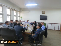 به همت واحد کتابخانه و امور پژوهش پردیس جلسه کارگروه تهیه و خرید کتاب در اتاق ریاست پردیس برگزار گردید. 3