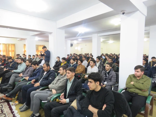 مراسم گرامیداشت روز دانشجو در سالن اجتماعات پردیس علامه امینی تبریز برگزار شد. 9