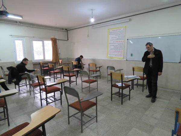 دکتر عباس زاده ریاست پردیس علامه امینی تبریز به همراه معاونین و کارشناس مسئولان از کیفیت برگزاری امتحانات نیمسال اول دی ماه 1403 بازدید کردند. 9