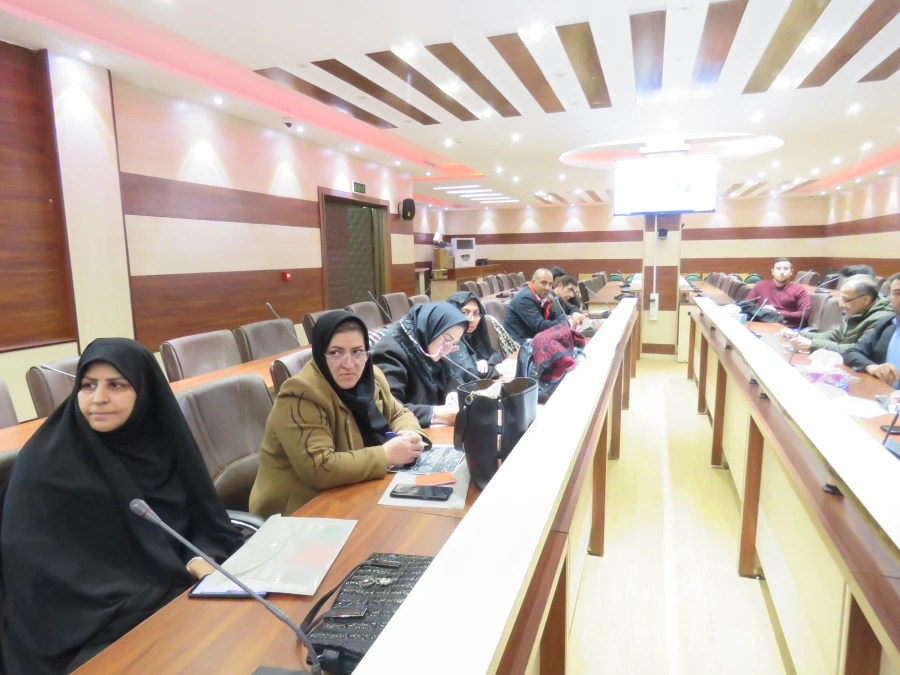 به همت واحد کارورزی پردیس و استان نشست مدیران و معلمان کارورزی استان  روز سه شنبه برگزار گردید. 5