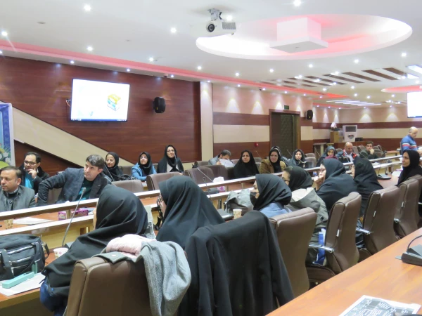 به همت واحد کارورزی پردیس و استان نشست مدیران و معلمان کارورزی استان  روز سه شنبه برگزار گردید. 10