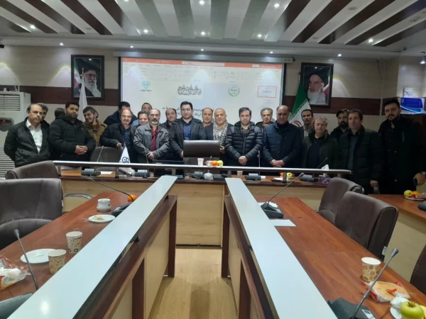 به همت امور دانشجویی پردیس جلسه آموزشی -توجیهی برای نیروهای طبخ وتوزیع شاغل در آشپزخانه پردیس علامه امینی ره برگزار گردید. 2