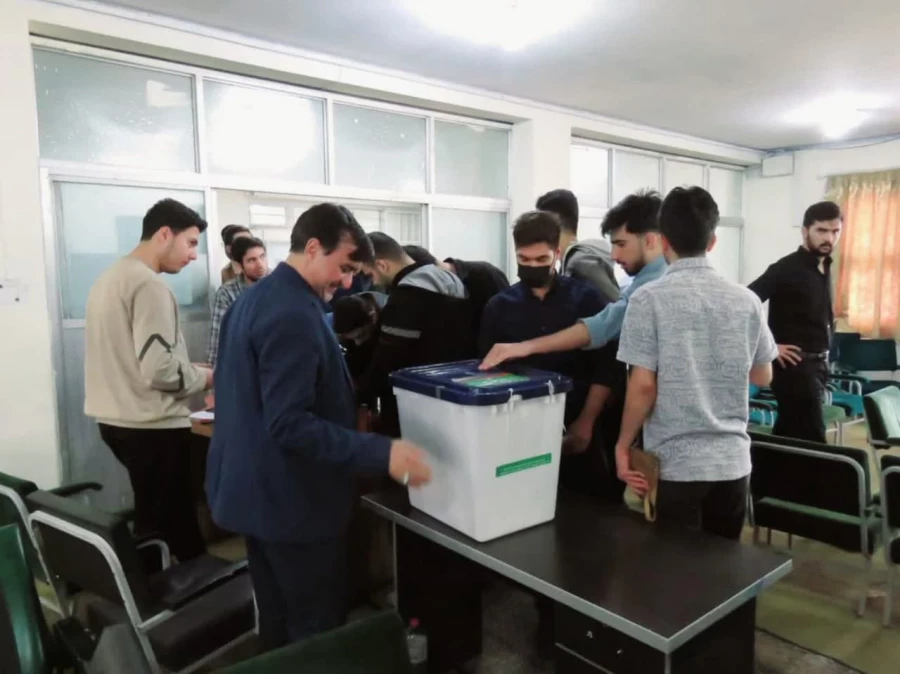 برگزاری انتخابات شورای مرکزی اعضای کانون های تربیتی و انجمن های علمی 9