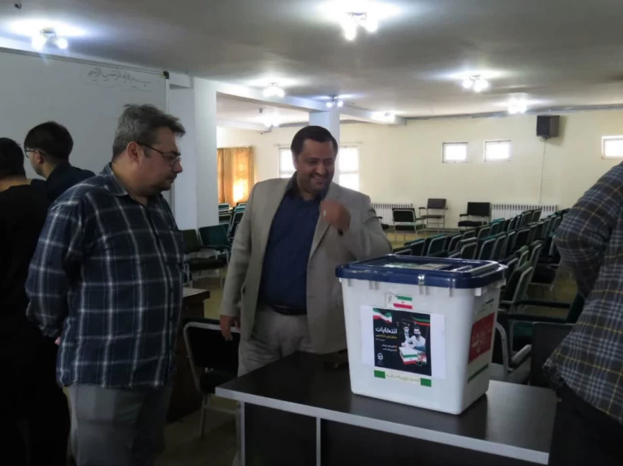 برگزاری انتخابات شورای مرکزی اعضای کانون های تربیتی و انجمن های علمی 12