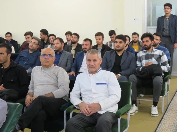 مراسم بزرگداشت هفته سرآمدی آموزش و روز معلم
 6