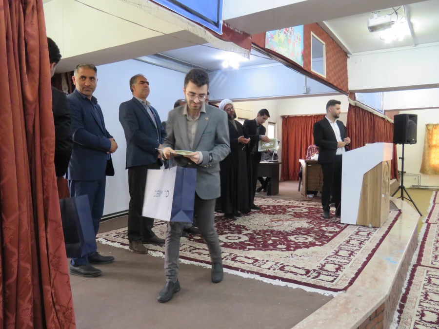 مراسم بزرگداشت هفته سرآمدی آموزش و روز معلم
 5