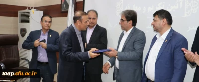 روابط عمومی دانشگاه فرهنگیان پردیس علامه امینی خبر داد:

آیین تکریم ومعارفه رئیس جدید دانشگاه فرهنگیان استان آذربایجان شرقی