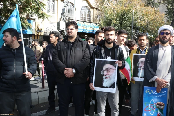 حضور پرشور کارکنان،اساتید و دانشجویان دانشگاه فرهنگیان در راهپیمایی ۱۳ آبان روز ملی مبارزه با استکبار جهانی 6