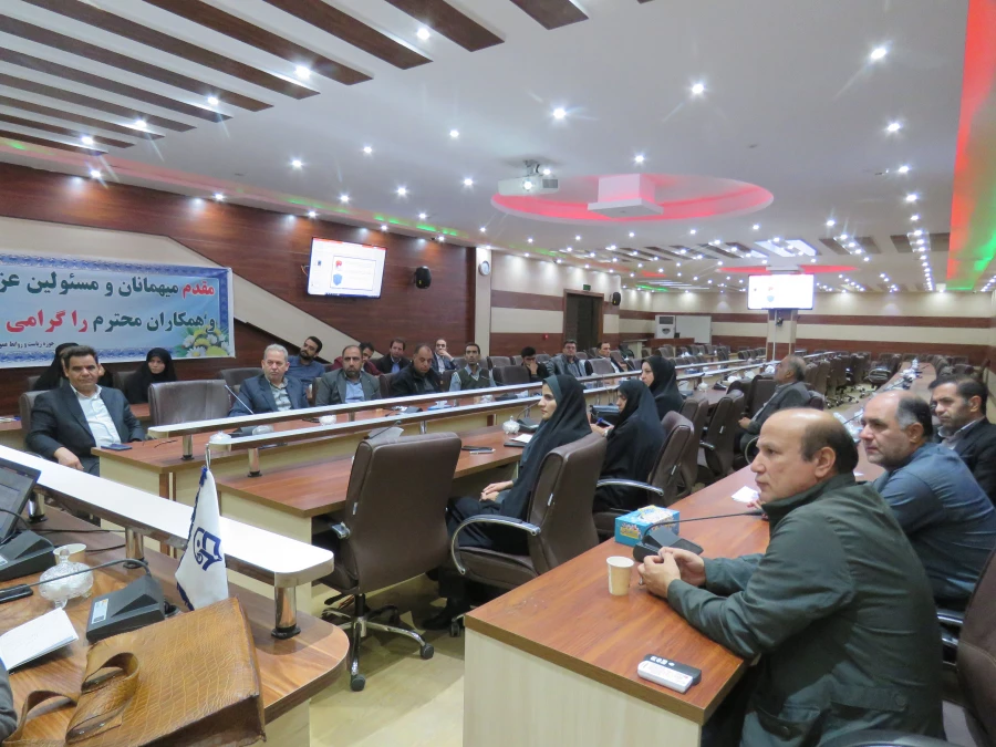 دوره تخصصی  متاورس و هوش مصنوعی در سالن شمس پردیس علامه امینی تبریز برگزار شد.
 2