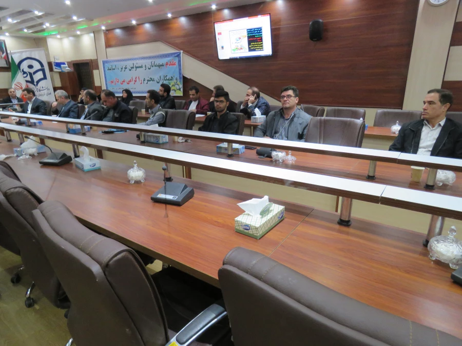 دوره تخصصی  متاورس و هوش مصنوعی در سالن شمس پردیس علامه امینی تبریز برگزار شد.
 2